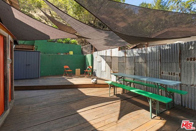 238 Furness Avenue, Los Angeles, CA 90042