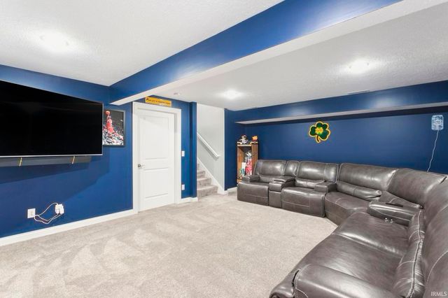 1604 Cobble Hill Drive, Osceola, IN 46561