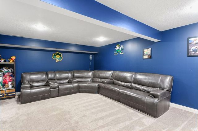 1604 Cobble Hill Drive, Osceola, IN 46561