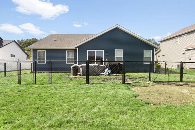 1604 Cobble Hill Drive, Osceola, IN 46561