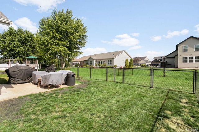 1604 Cobble Hill Drive, Osceola, IN 46561