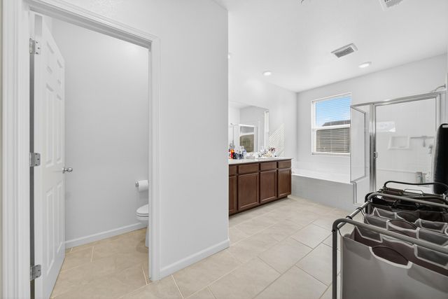 3219 E Mary Avenue, Visalia, CA 93292