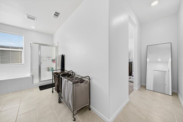 3219 E Mary Avenue, Visalia, CA 93292