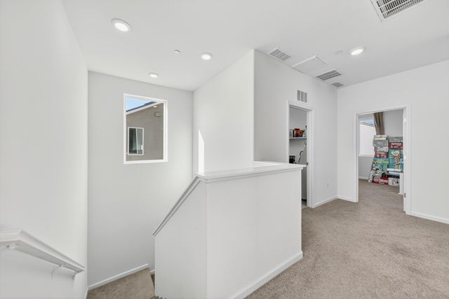 3219 E Mary Avenue, Visalia, CA 93292