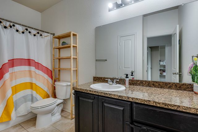 616 Cameron Way, Azle, TX 76020