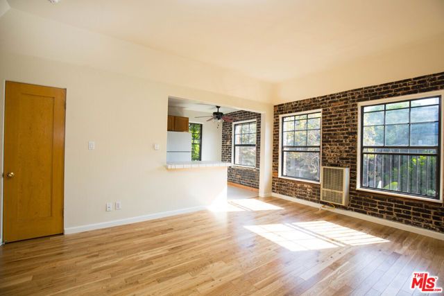 361 S DETROIT Street 401, Los Angeles, CA 90036