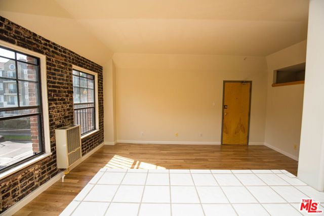 361 S DETROIT Street 401, Los Angeles, CA 90036