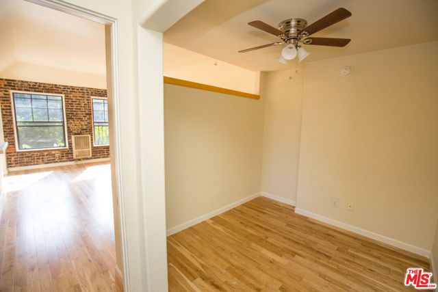 361 S DETROIT Street 401, Los Angeles, CA 90036