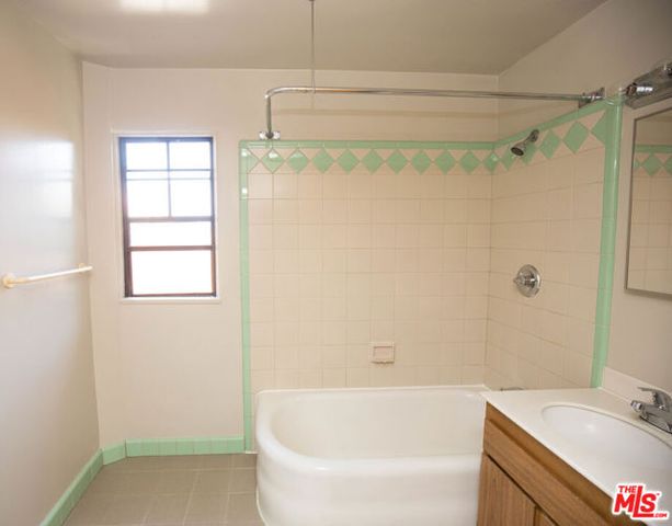 361 S DETROIT Street 401, Los Angeles, CA 90036