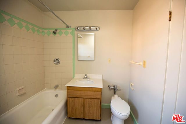 361 S DETROIT Street 401, Los Angeles, CA 90036