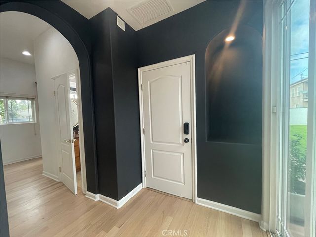 9457 Gotham, Downey, CA 90241