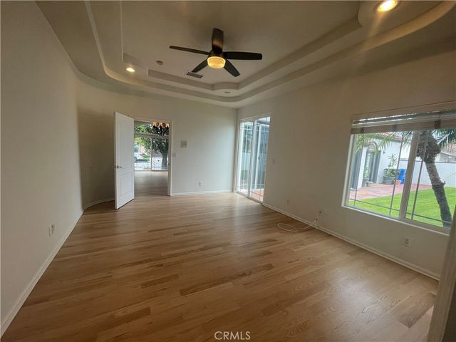 9457 Gotham, Downey, CA 90241