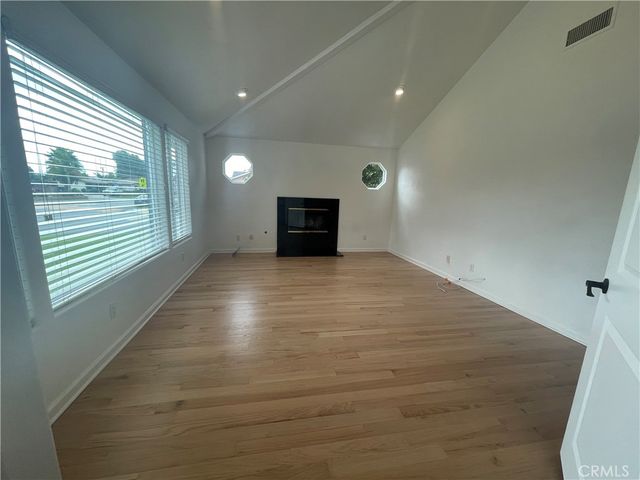 9457 Gotham, Downey, CA 90241