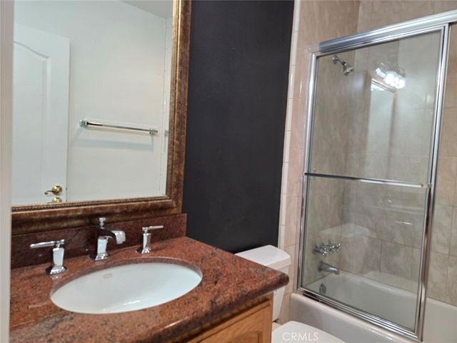 9457 Gotham, Downey, CA 90241