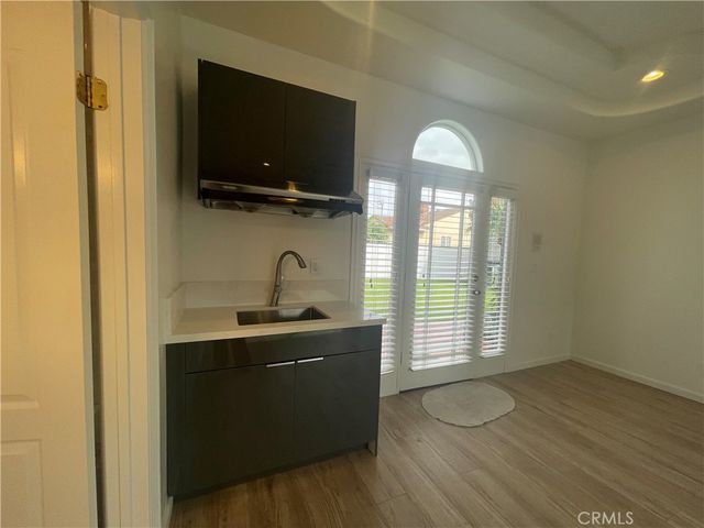 9457 Gotham, Downey, CA 90241