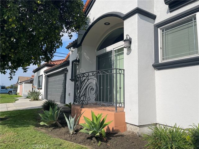 9457 Gotham, Downey, CA 90241