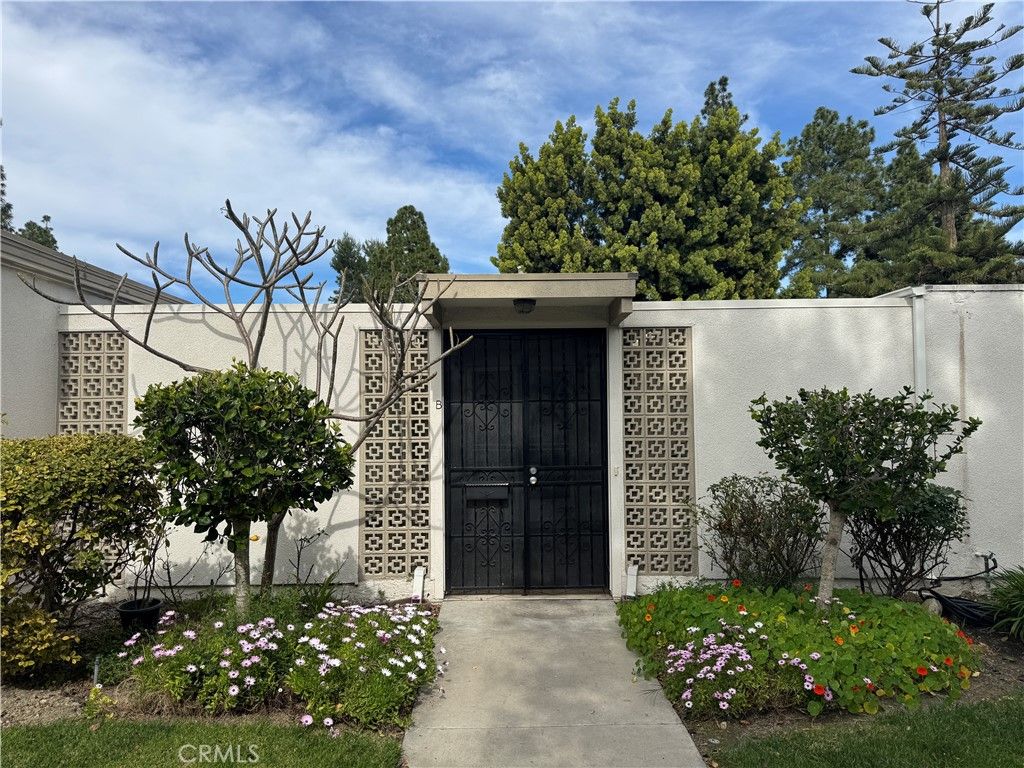 319 Avenida Carmel B, Laguna Woods, CA 92637