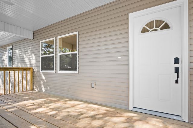 615 W Olive Street, Bolivar, MO 65613