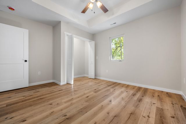 615 W Olive Street, Bolivar, MO 65613