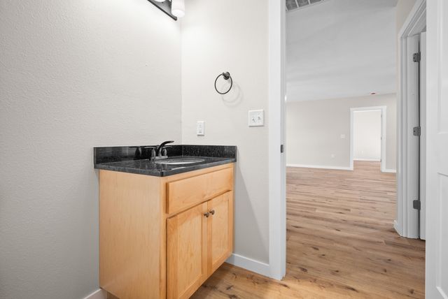 615 W Olive Street, Bolivar, MO 65613