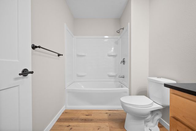 615 W Olive Street, Bolivar, MO 65613