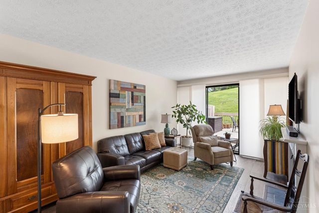 8318 Whisper Way, West Chester, OH 45069