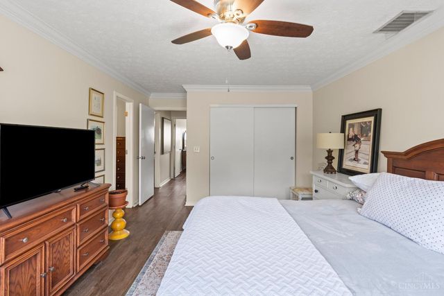 8318 Whisper Way, West Chester, OH 45069