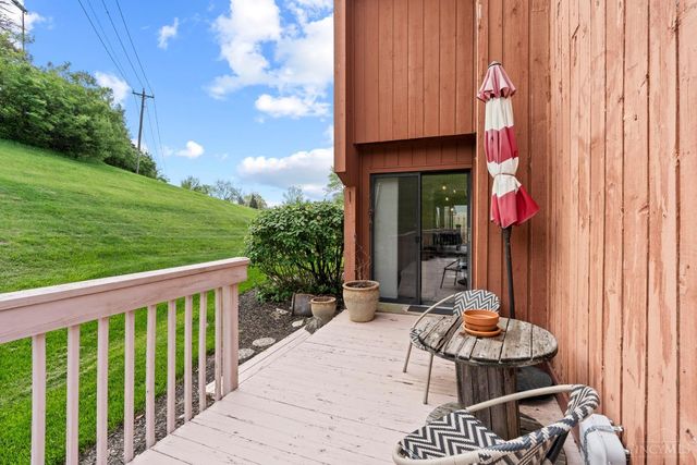 8318 Whisper Way, West Chester, OH 45069