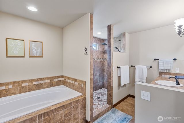 4041 61st Court SW, Olympia, WA 98512