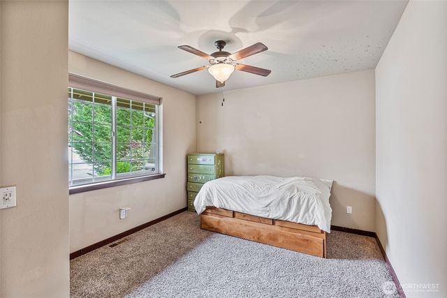 4041 61st Court SW, Olympia, WA 98512