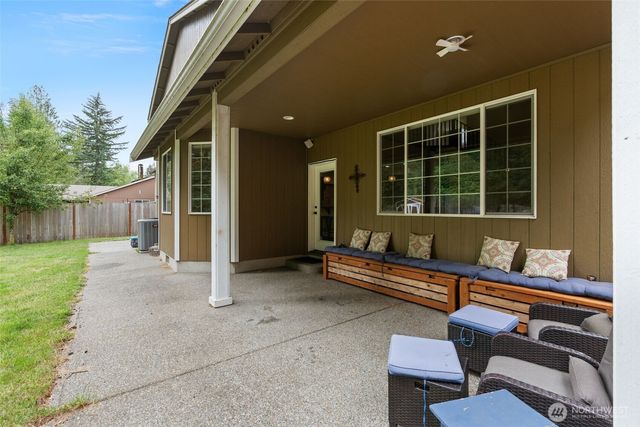 4041 61st Court SW, Olympia, WA 98512