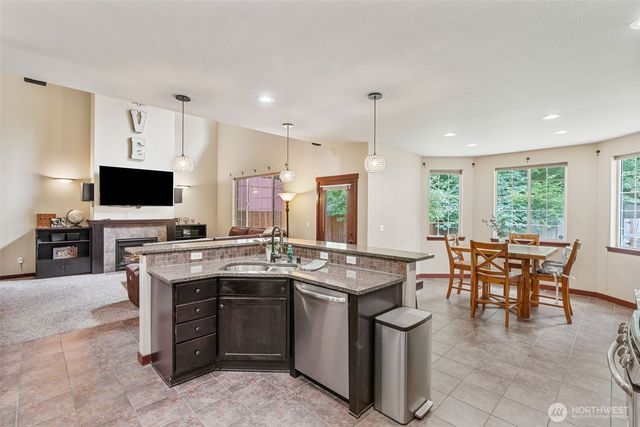 4041 61st Court SW, Olympia, WA 98512