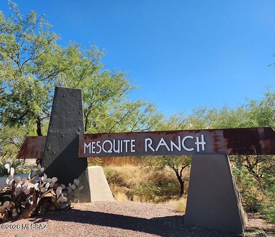 10379 E Ravenswood Street, Tucson, AZ 85747