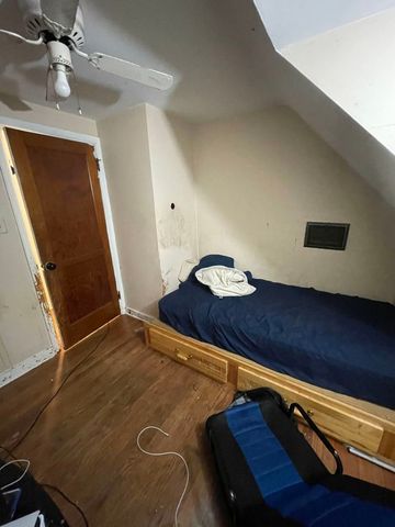 821 N 8th Street, Rochelle, IL 61068