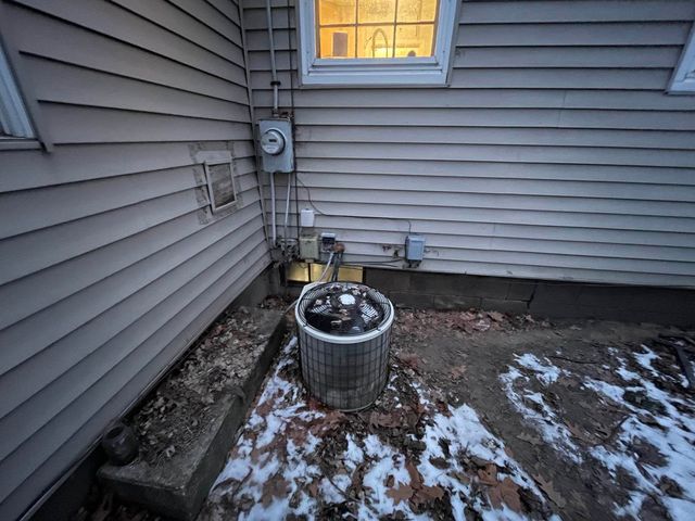 821 N 8th Street, Rochelle, IL 61068