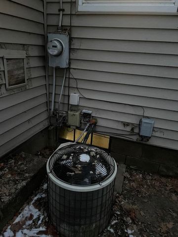 821 N 8th Street, Rochelle, IL 61068