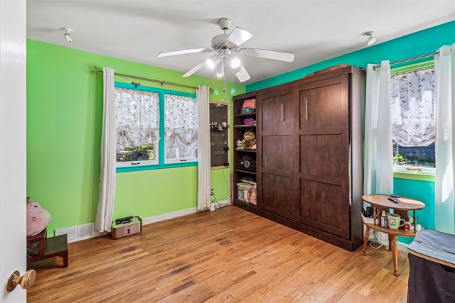 508 Valhigh Road, West Des Moines, IA 50265