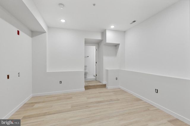 223 S 45TH ST, Philadelphia, PA 19104