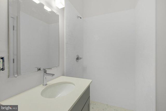 223 S 45TH ST, Philadelphia, PA 19104