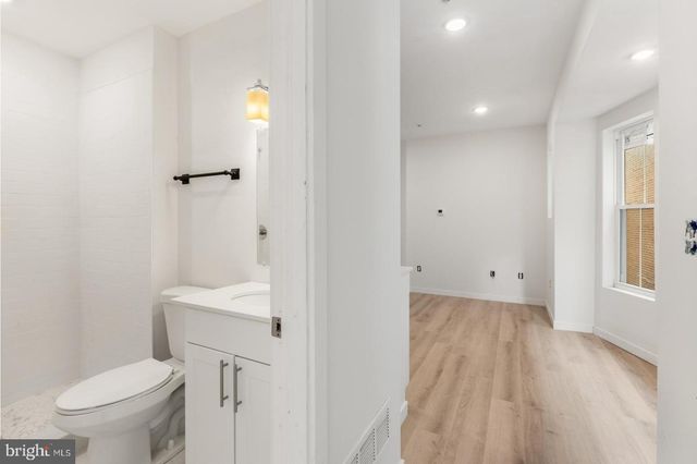 223 S 45TH ST, Philadelphia, PA 19104