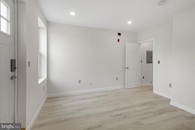 223 S 45TH ST, Philadelphia, PA 19104