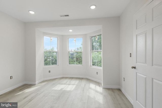 223 S 45TH ST, Philadelphia, PA 19104