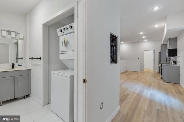 223 S 45TH ST, Philadelphia, PA 19104