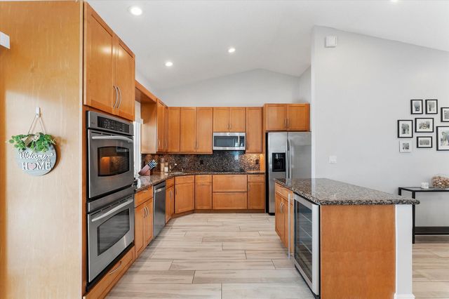 8684 SW 1st Pl, Coral Springs, FL 33071