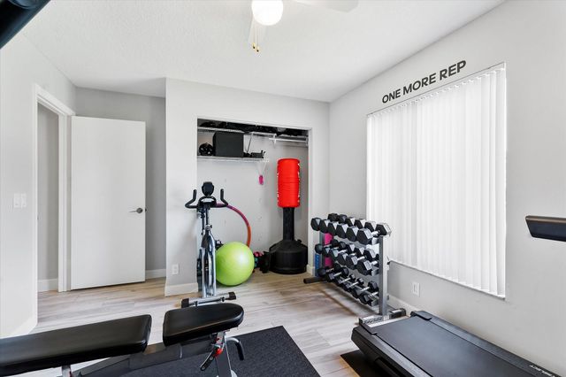 8684 SW 1st Pl, Coral Springs, FL 33071