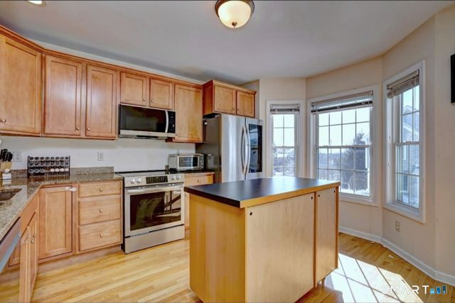 31 South Turnpike Road APT C2, Wallingford, CT 06492