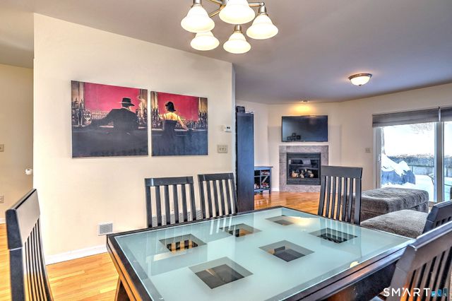 31 South Turnpike Road APT C2, Wallingford, CT 06492