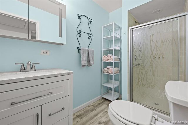 15922 Deering Street, Livonia, MI 48154