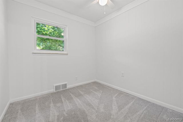15922 Deering Street, Livonia, MI 48154