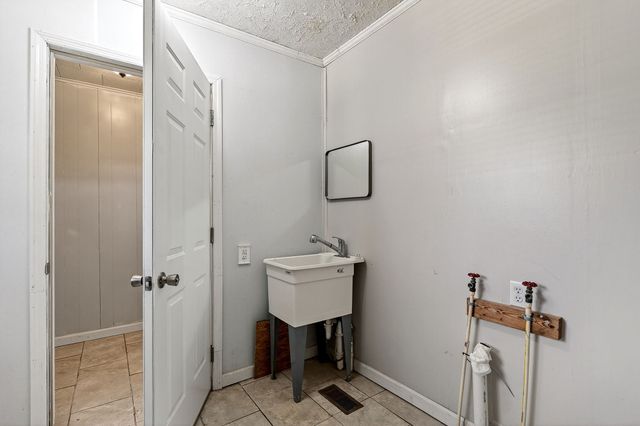 111 Roosevelt Rd, Mcminnville, TN 37110